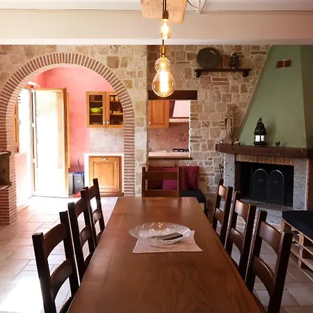 Casa Menestra